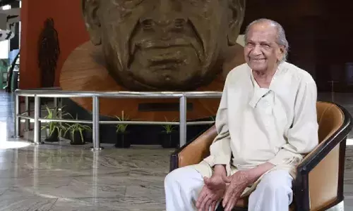 स्टैच्यू ऑफ यूनिटी’ के शिल्पकार राम सुतार का 100 वर्ष की आयु में निधन स्टैच्यू ऑफ यूनिटी’ के शिल्पकार राम सुतार का 100 वर्ष की आयु में निधन