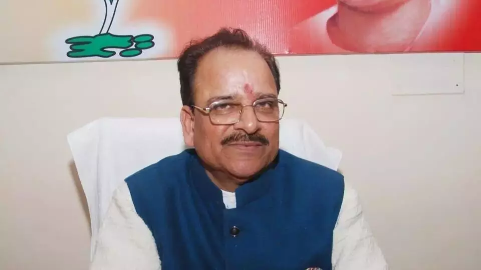 भाजपा सांसद का अजीबो गरीब बयान! कहा- अगर गाय दूध नहीं दे रही हो, तो यह जपने से सब ठीक हो जाएगा... भाजपा सांसद का अजीबो गरीब बयान! कहा- अगर गाय दूध नहीं दे रही हो, तो यह जपने से सब ठीक हो जाएगा...