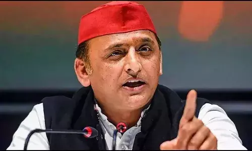 कोडीन आधारित कफ सिरप: अखिलेश का आरोप- इस घोटाले में मोदी सरकार ने दिया माफियाओं को संरक्षण, बीजेपी ने यह कहकर किया पलटवार