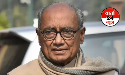 दिग्विजय सिंह का विवादित बोल! कहा-भारत में अल्पसंख्यकों को निशाना बनाने का रिएक्शन है बांग्लादेश में हिंदुओं पर हमले, बीजेपी का पलटवार