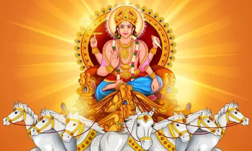 सफलता की चाहत हो तो आदित्य देव को ऐसे मानाएं, जानें खरमास में सूर्य की आराधना क्यों की जाती है?