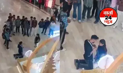 जिला गाजियाबाद में ऐसे भी होती है शादी! जानें किस स्टाइल से लड़की की मांग में भर दी सिंदूर, देखने वाले देखते रह गए, देखें वीडियो