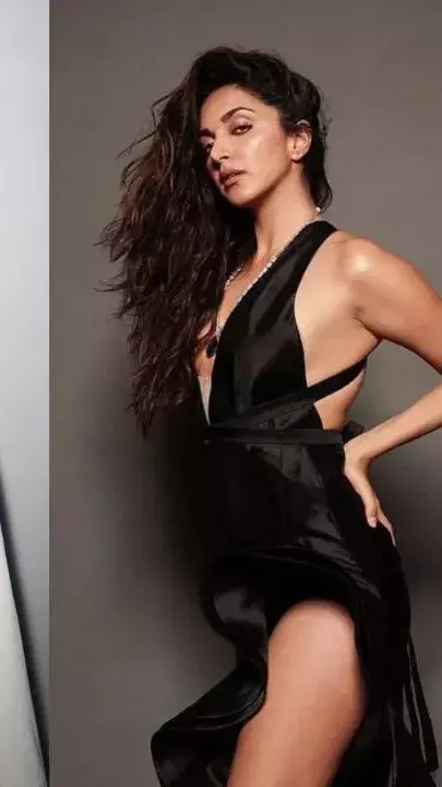 दीपिका पादुकोण के बाद कियारा आडवाणी ने आठ घंटे शिफ्ट का राग अलापा, जानें बॉलीवुड में काम के घंटे पर क्या बहस छिड़ी है...