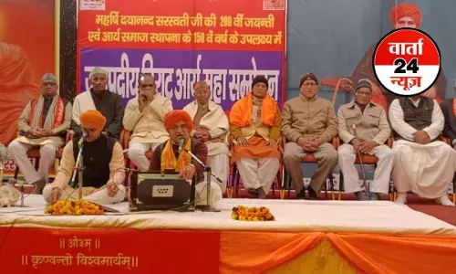 स्वामी श्रद्धानन्द के बलिदान दिवस पर निकली विशाल शोभा यात्रा