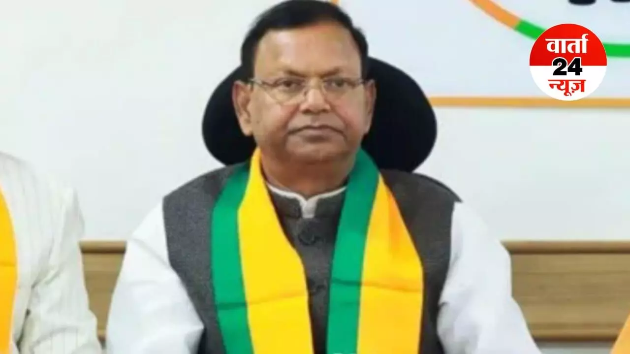 ब्राह्मण विधायकों की बैठक पर BJP सख्त! पंकज चौधरी ने दी यह चेतावनी... ब्राह्मण विधायकों की बैठक पर BJP सख्त! पंकज चौधरी ने दी यह चेतावनी...