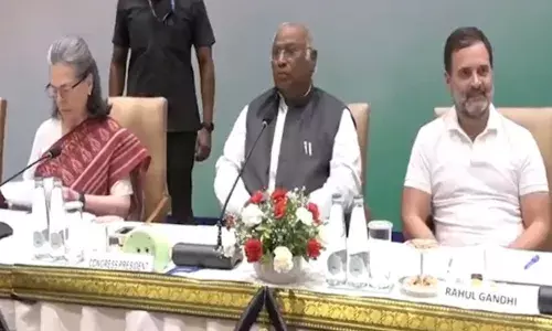 कांग्रेस कार्यसमिति की बैठक केलिए पहुंचे सोनिया और राहुल गांधी! इन मुद्दों पर होगी चर्चा