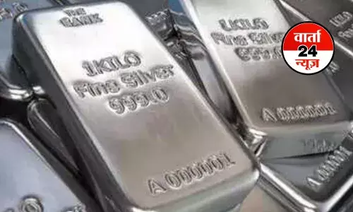 चांदी की कीमतों में जबरदस्त उछाल! 2.50 लाख के पार पहुंचा रेट, जानें क्या है वजह