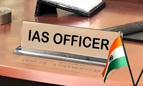 यूपी में डीएम, एडीएम और एसडीएम के तबादलों पर रोक, इस तारीख तक नहीं होंगे ट्रांसफर