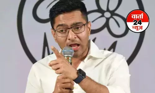 अभिषेक बनर्जी की चुनाव आयुक्त से बहस के बीच ढाई घंटे चली मीटिंग! आयोग पर लगाया ये गंभीर आरोप