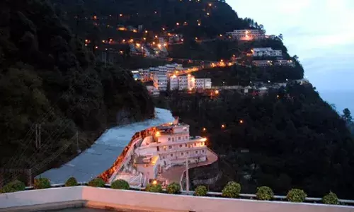 माता के इस मंदिर का किसी वेद-पुराण में नहीं मिलता है कोई जिक्र, तो कैसे शुरू हुई उनकी महिमा की कहानी, जानें इतिहास