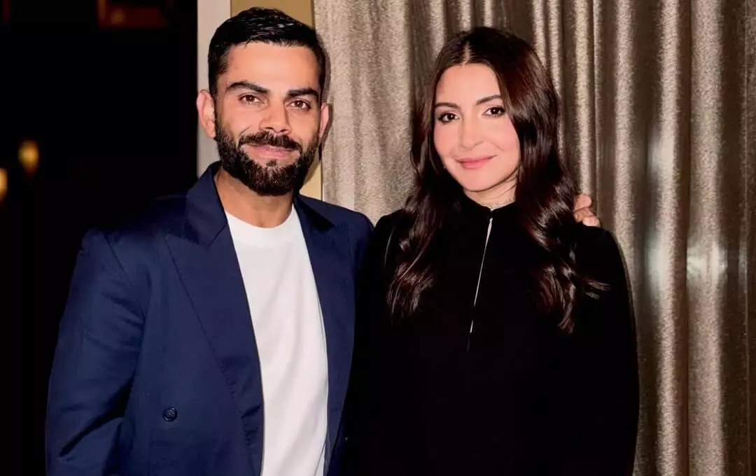 विराट कोहली ने शेयर की 2026 की पहली तस्वीर! कपल के लुक पर फैंस ने लुटाया प्यार, पोस्ट देख आप भी कहेंगे- WOW विराट कोहली ने शेयर की 2026 की पहली तस्वीर! कपल के लुक पर फैंस ने लुटाया प्यार, पोस्ट देख आप भी कहेंगे- WOW