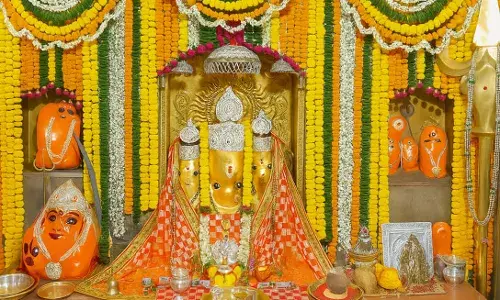 शत्रुओं पर पानी हो विजय तो मां बगलामुखी के इस रूप का करें दर्शन, जानें कहां है स्थित