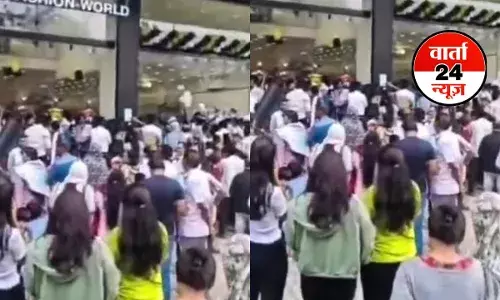 आफत बना ऑफर! 5,000 की साड़ी मात्र 599 में मिलने की खबर फैलते ही मची भगदड़, कई महिलाएं हुईं बेहोश, भीड़ में दबे बच्चे, देखें वीडियो