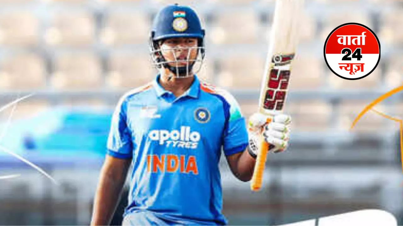 वैभव सूर्यवंशी ने बल्ले से बरपाया कहर! 10 छक्के लगाकर किया रनों की बरसात, 19 गेंदों पर जड़ा तूफानी फिफ्टी वैभव सूर्यवंशी ने बल्ले से बरपाया कहर! 10 छक्के लगाकर किया रनों की बरसात, 19 गेंदों पर जड़ा तूफानी फिफ्टी