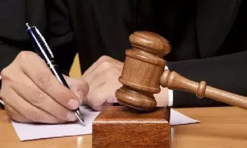 नाबालिग लड़की को प्यार का झांसा देकर किया दुष्कर्म, अदालत ने सुनाई उम्रकैद