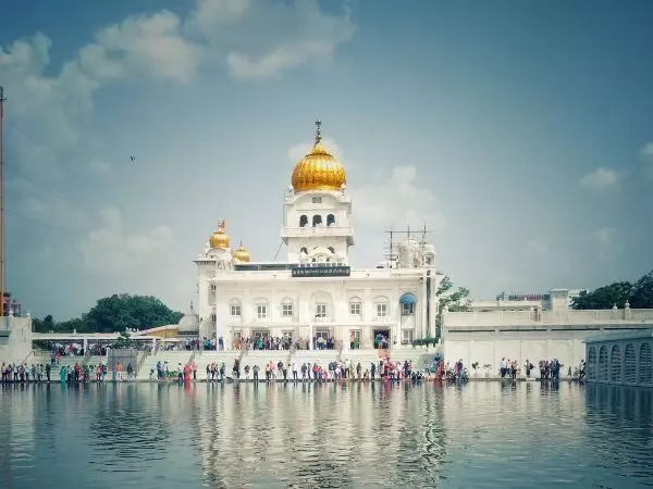 कभी राजा जयसिंह पुरा का किला हुआ करता था दिल्ली का सबसे प्रसिद्ध गुरुद्वारा , जानें कैसा बना आस्था का प्रतीक कभी राजा जयसिंह पुरा का किला हुआ करता था दिल्ली का सबसे प्रसिद्ध गुरुद्वारा , जानें कैसा बना आस्था का प्रतीक