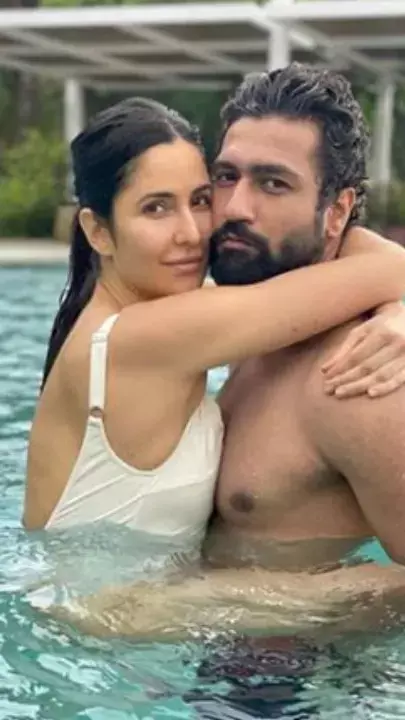 कैटरीना कैफ ने दिखाई बेटे की पहली झलक! कहा- हमारी उम्मीद की किरण विहान कौशल कैटरीना कैफ ने दिखाई बेटे की पहली झलक! कहा- हमारी उम्मीद की किरण विहान कौशल