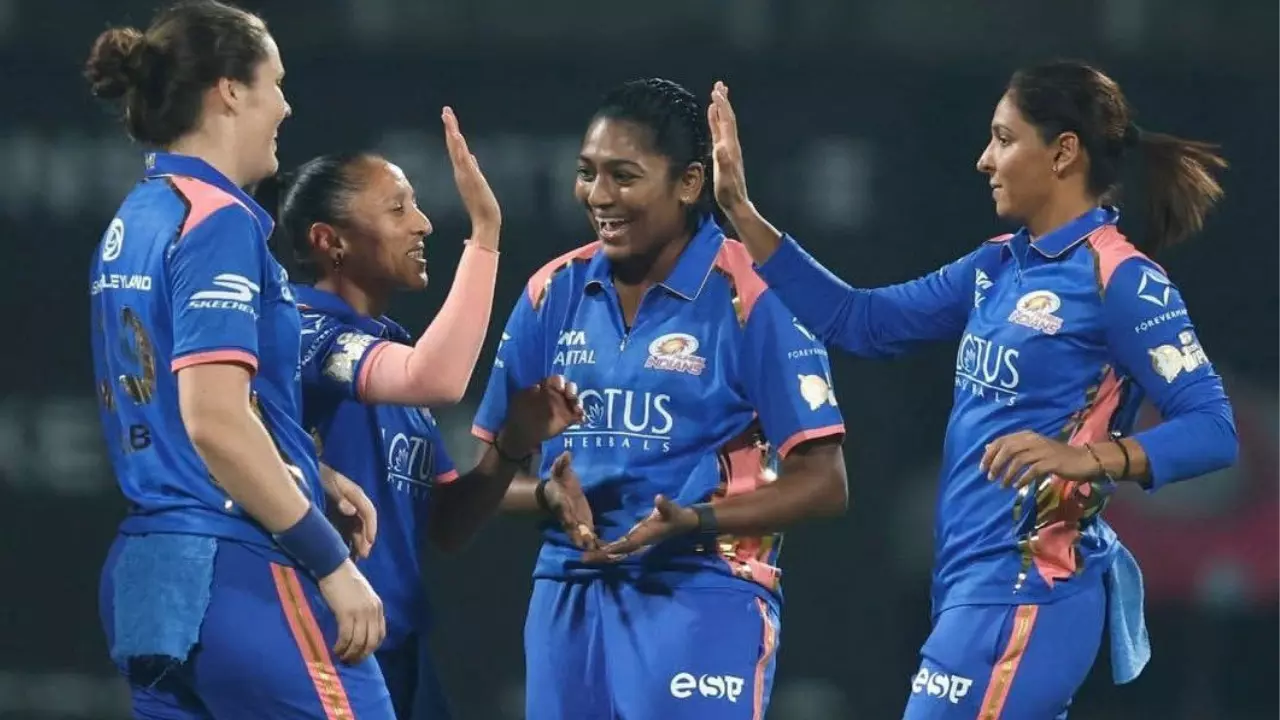 WPL 2026: नताली सिवर और हरमनप्रीत कौर दमदार बल्लेबाजी के तम पर MI ने DC को 50 रन से रौंदा WPL 2026: नताली सिवर और हरमनप्रीत कौर दमदार बल्लेबाजी के तम पर MI ने DC को 50 रन से रौंदा