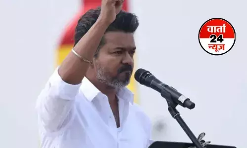 करूर भगदड़ मामले में एक्टर विजय से आज CBI करेगी पूछताछ!  41 लोगों की हुई थी मौत, जानें क्या है पूरा मामला