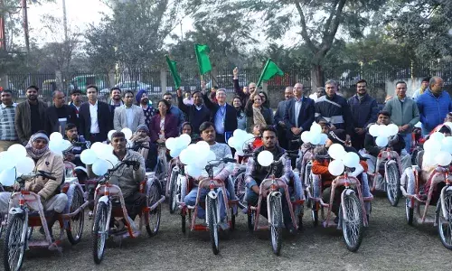 एनसीआरटीसी ने मेरठ में दिव्यांगजनों के लिए आयोजित किया सहायक उपकरण वितरण कार्यक्रम