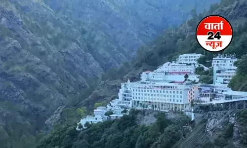 माता वैष्णो देवी जाने वाले श्रद्धालुओं के लिए बड़ी खुशखबरी! मंदिर की ऐतिहासिक प्राकृतिक गुफा भक्तों के लिए खुला