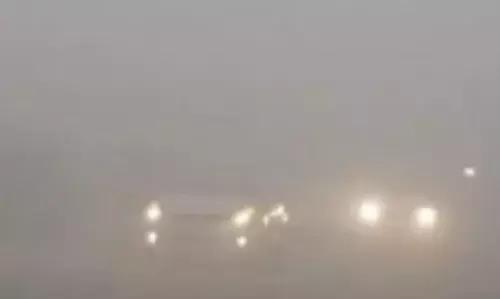 DELHI-NCR में शीतलहर ने लोगों की समस्या बढ़ाई, कई जिलों के स्कूल की छुट्टियों को बढ़ाया गया