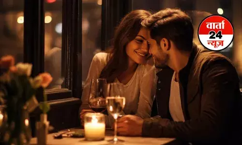 रात ढलने के साथ क्यों बढ़ने लगता है रोमांस! जानें इसके पीछे मनोवैज्ञानिक, जैविक और व्यावहारिक कारण