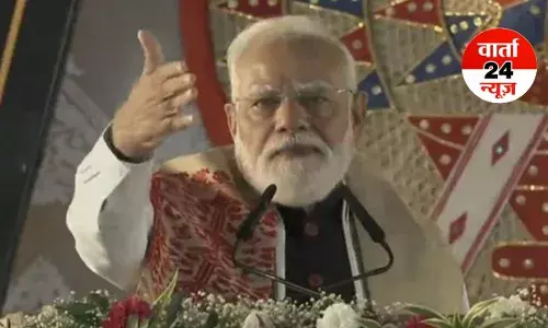 पीएम मोदी ने असम में काजीरंगा एलिवेटेड कॉरिडोर की रखी नींव, 2 अमृत भारत ट्रेनों को दिखाई हरी झंडी