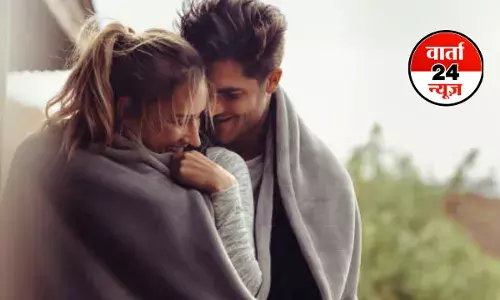 क्या सर्दियों में इश्क चढ़ता है परवान? जानें इस मौसम में रोमांस और करीबियों का एहसास क्यों बढ़ जाता है