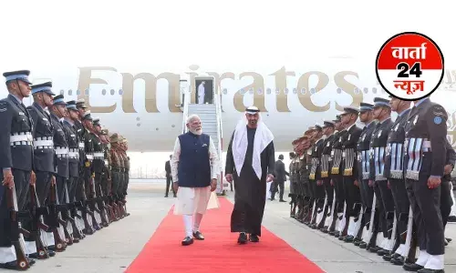 UAE राष्ट्रपति शेख मोहम्मद बिन जायद अल नहयान पहुंचे दिल्ली, पीएम मोदी ने पालम एयरपोर्ट पर किया स्वागत