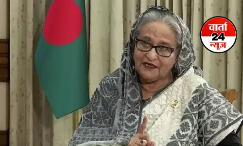 विदेशी-हितैषी कठपुतली सरकार को उखाड़ फेंकना होगा... शेख हसीना ने यूनुस पर किया वार... बांग्लादेश की जनता से की यह मांग