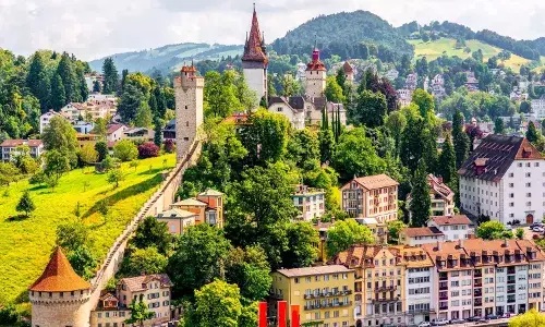 दुनिया का इकलौता देश जहां ढूढ़ने से भी नहीं मिलेगा कोई गरीब... 4 लाख से ज्यादा है सभी की सैलरी, जानें क्या है नाम