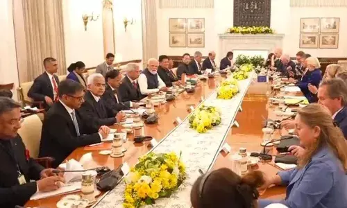 इंडिया–EU ट्रेड डील पर बड़ा ऐलान! कार, शराब, केमिकल्स से लेकर मेडिकल उपकरण तक होंगे सस्ते इंडिया–EU ट्रेड डील पर बड़ा ऐलान! कार, शराब, केमिकल्स से लेकर मेडिकल उपकरण तक होंगे सस्ते