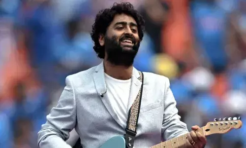 कभी कोहली को कहा I love You, तो धोनी के छुए पैर... अर‍िजीत सिंह ने जब क्रिकेट के मैदान पर भी सादगी से जीते दिल!