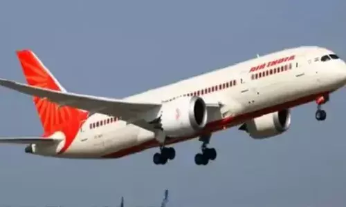 एक और बड़ा हादसा टला, एयर इंडिया विमान की लैंडिंग हुई फेल, इस प्लेन में भी सवार थे ये पूर्व डिप्टी सीएम एक और बड़ा हादसा टला, एयर इंडिया विमान की लैंडिंग हुई फेल, इस प्लेन में भी सवार थे ये पूर्व डिप्टी सीएम