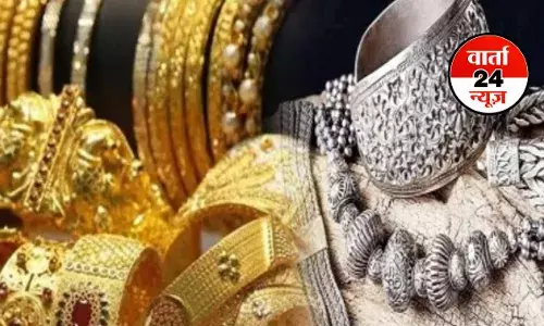 सोना-चांदी की कीमतों में जबरदस्त उछाल! जानें देश के टॉप शहरों में आज का रेट सोना-चांदी की कीमतों में जबरदस्त उछाल! जानें देश के टॉप शहरों में आज का रेट