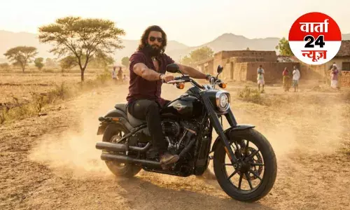 OTT पर ‘धुरंधर’ हुई रिलीज, फैंस भड़के! काटे गए 10 मिनट के सीन्स...