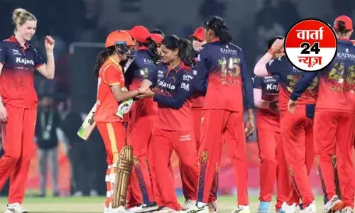 WPL 2026: सीधा फाइनल में स्मृति मंधाना की पहुंची RCB! इस टीम पर लटकी तलवार, जानें आखिरी लीग मैच कब होगा