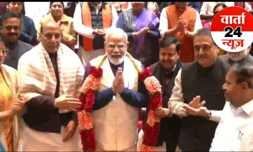 NDA के सहयोगियों ने पीएम मोदी का किया अभिनंदन! प्रधानमंत्री ने पत्रकारों से कहा- धन्यवाद...