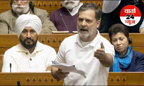 लोकसभा में राहुल को बोलने नहीं दिया, सदन से बाहर निकलते ही नेता प्रतिपक्ष ने कहा मोदी ने ट्रेड डील के तहत देश को बेच दिया है