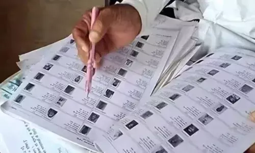 यूपी में SIR ड्राफ्ट वोटर लिस्ट में नाम जोड़ने-हटाने की आज आखिरी तारीख, इन माध्यमों से जल्दी कर दें आवेदन