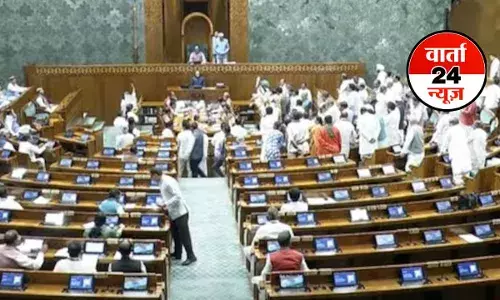 लोकसभा की कार्यवाही शुरू होते ही  12 बजे तक के लिए हुई स्थगित, ओम बिरला ने नाराजगी जताई