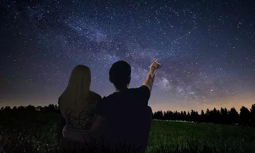 खुला आसमान, तारों की छांव और नजारों का क्या कहना... वैलेंटाइन डे पर इन पांच जगहों पर करें अपने प्यार का इजहार