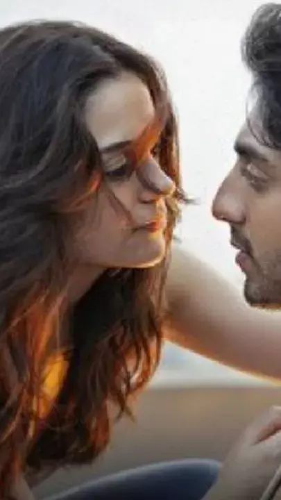 वैलेंटाइन डे पर मेकर्स ने लिया बड़ा फैसला! अनीत और अहान की सैयाराको एक बार फिर सिनेमाघरों में देखने का मिलेगा मौका