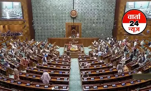 हंगामे की भेंट चढ़ी लोकसभा की कार्यवाही, कल तक के लिए सदन स्थगित