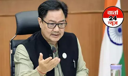 स्पीकर से कांग्रेस सांसदों ने चैंबर में की गाली-गलौच… किरेन रिजिजू का दावा! राहुल के लिए कहा- बच्चों जैसा बर्ताव न करें...