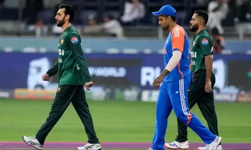 T20 वर्ल्ड कप महामुकाबला, पाकिस्तान का यह गेंदबाज बनेगा टीम इंडिया के लिए सबसे बड़ा खतरा! जानें बल्लेबाज को कैसे छकाता है...