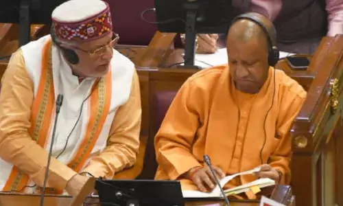 आज से यूपी विधानसभा में बजट पर चर्चा, विपक्ष के हंगामे की पूरी संभावना आज से यूपी विधानसभा में बजट पर चर्चा, विपक्ष के हंगामे की पूरी संभावना