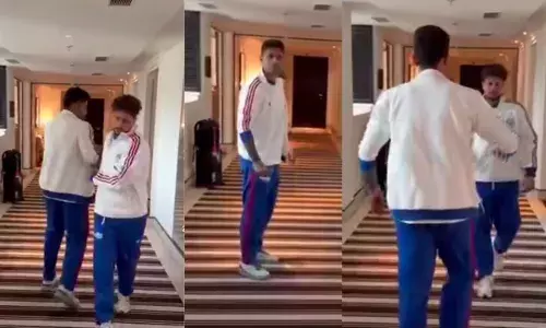 नाराज कुलदीप को कप्तान सूर्या ने खास अंदाज में मनाया! बोले-गुस्सा छोड़ दो भाई... नाराज कुलदीप को कप्तान सूर्या ने खास अंदाज में मनाया! बोले-गुस्सा छोड़ दो भाई...