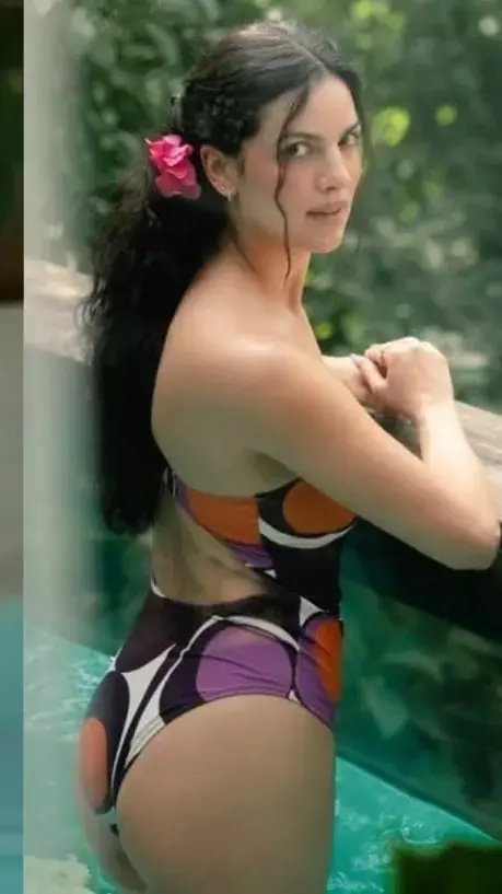 हार्दिक पंड्या की EX वाइफ ने बिकिनी पहन चुराई लाइमलाइट, नताशा का ग्लैमर लुक देख कहेंगे- WOW हार्दिक पंड्या की EX वाइफ ने बिकिनी पहन चुराई लाइमलाइट, नताशा का ग्लैमर लुक देख कहेंगे- WOW